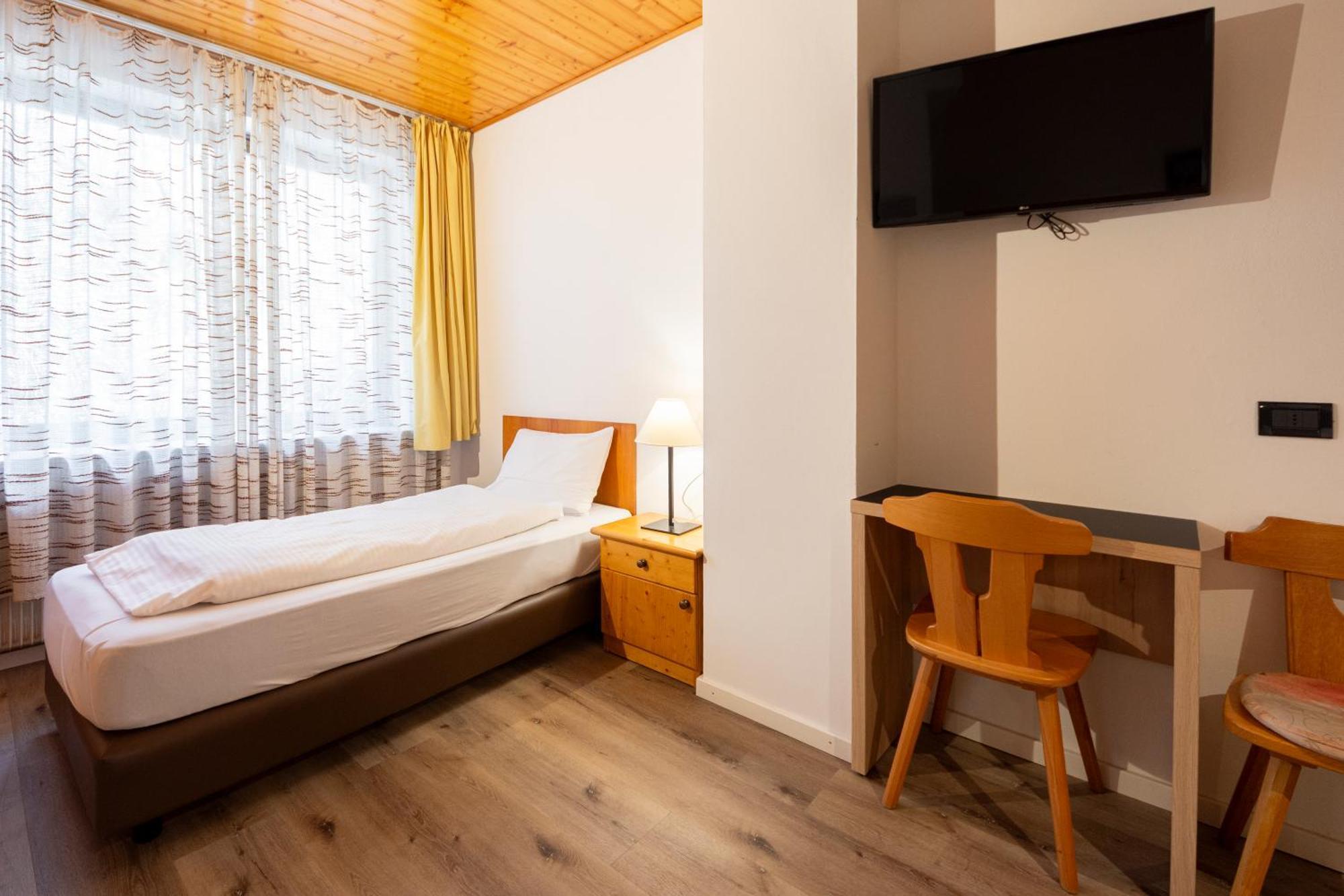 Oswald Hotel 2*